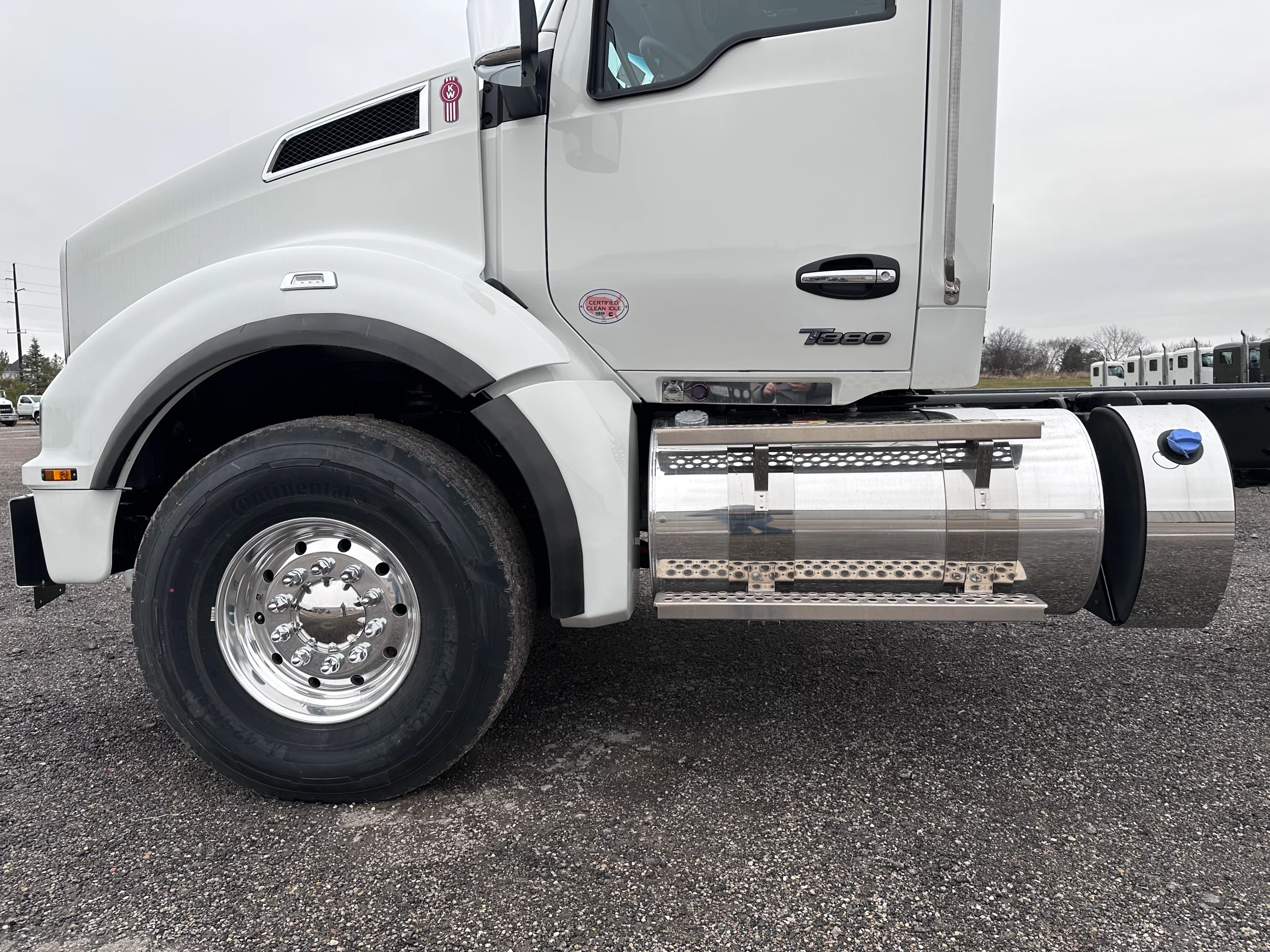 New 2025 KENWORTH T880 Hooklift Truck New 2025 KENWORTH T880 Hooklift Truck - image 5 of 6