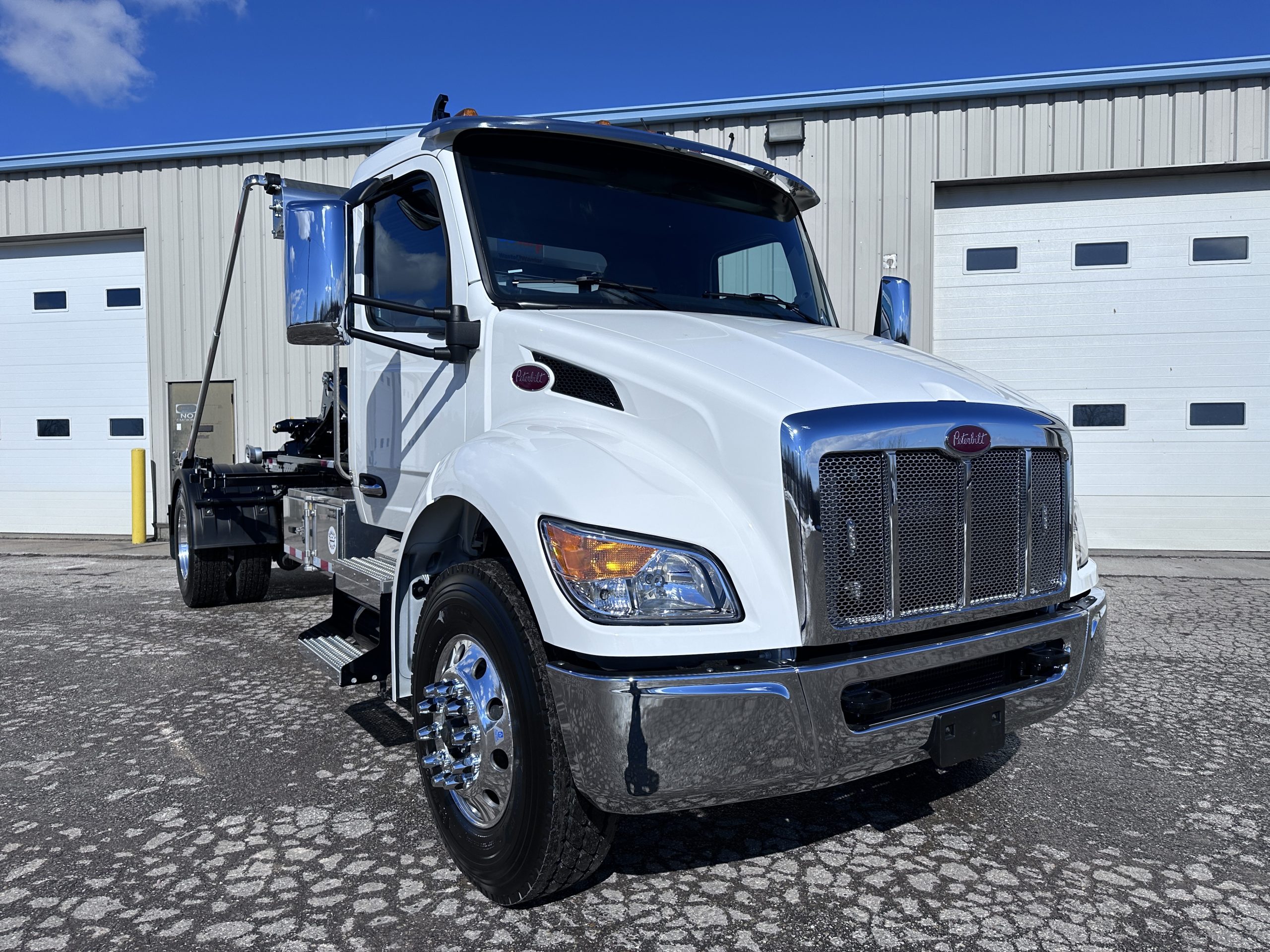 New 2025 PETERBILT 536 Hooklift Truck - image 3 of 6