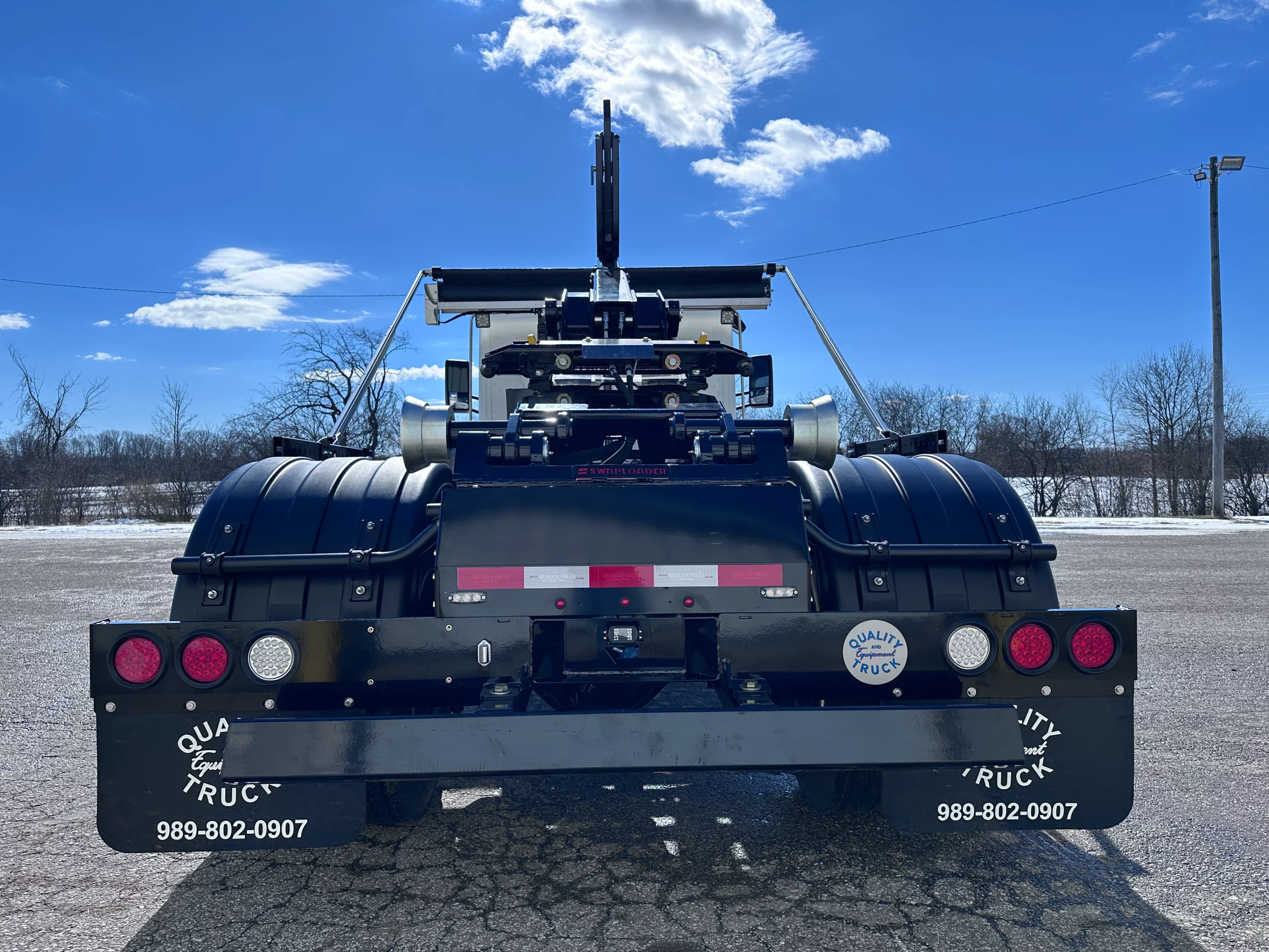 New 2025 PETERBILT 536 Hooklift Truck - image 5 of 6