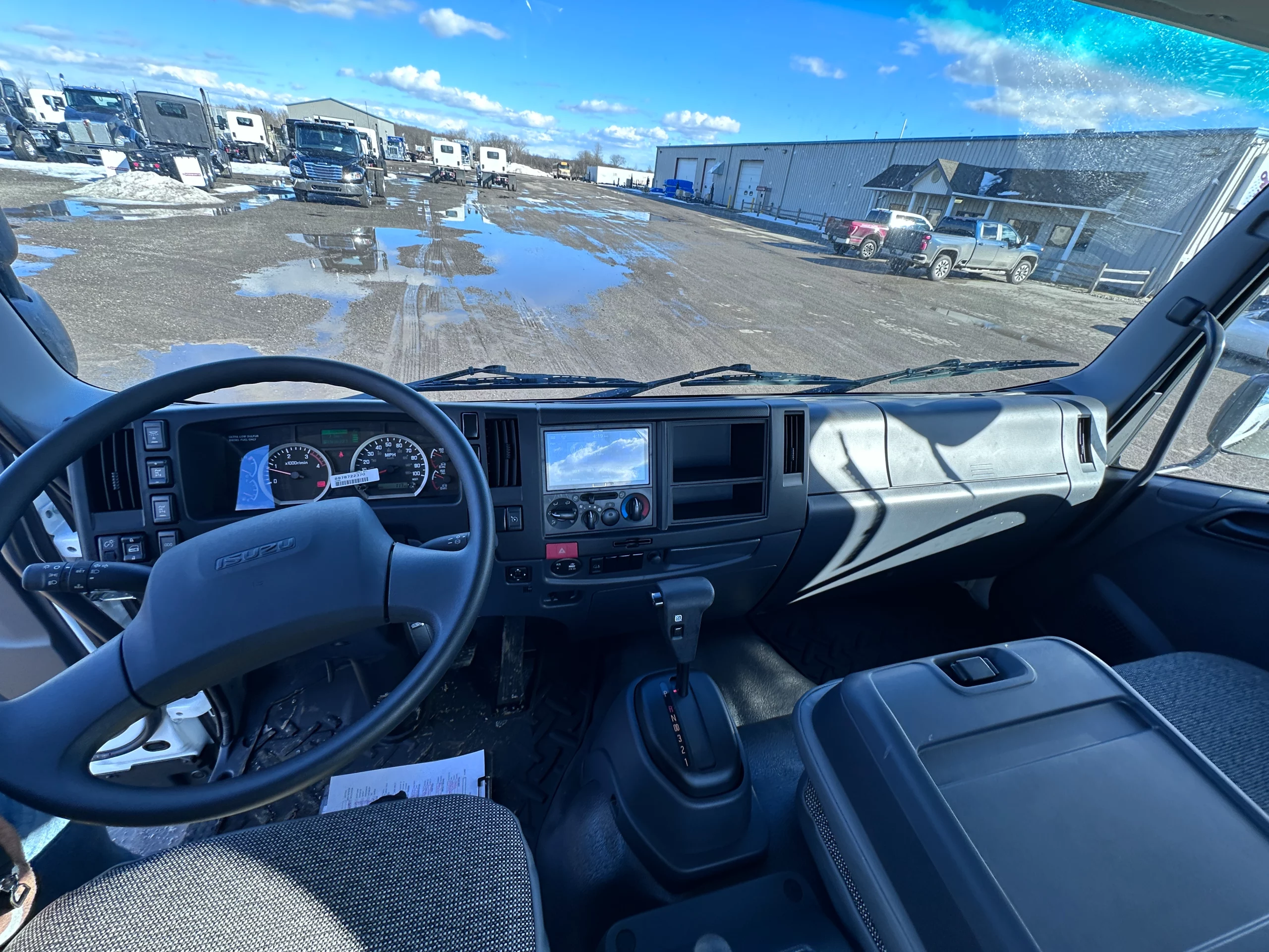 New 2025 Isuzu FTR Hooklift Truck - image 6 of 6