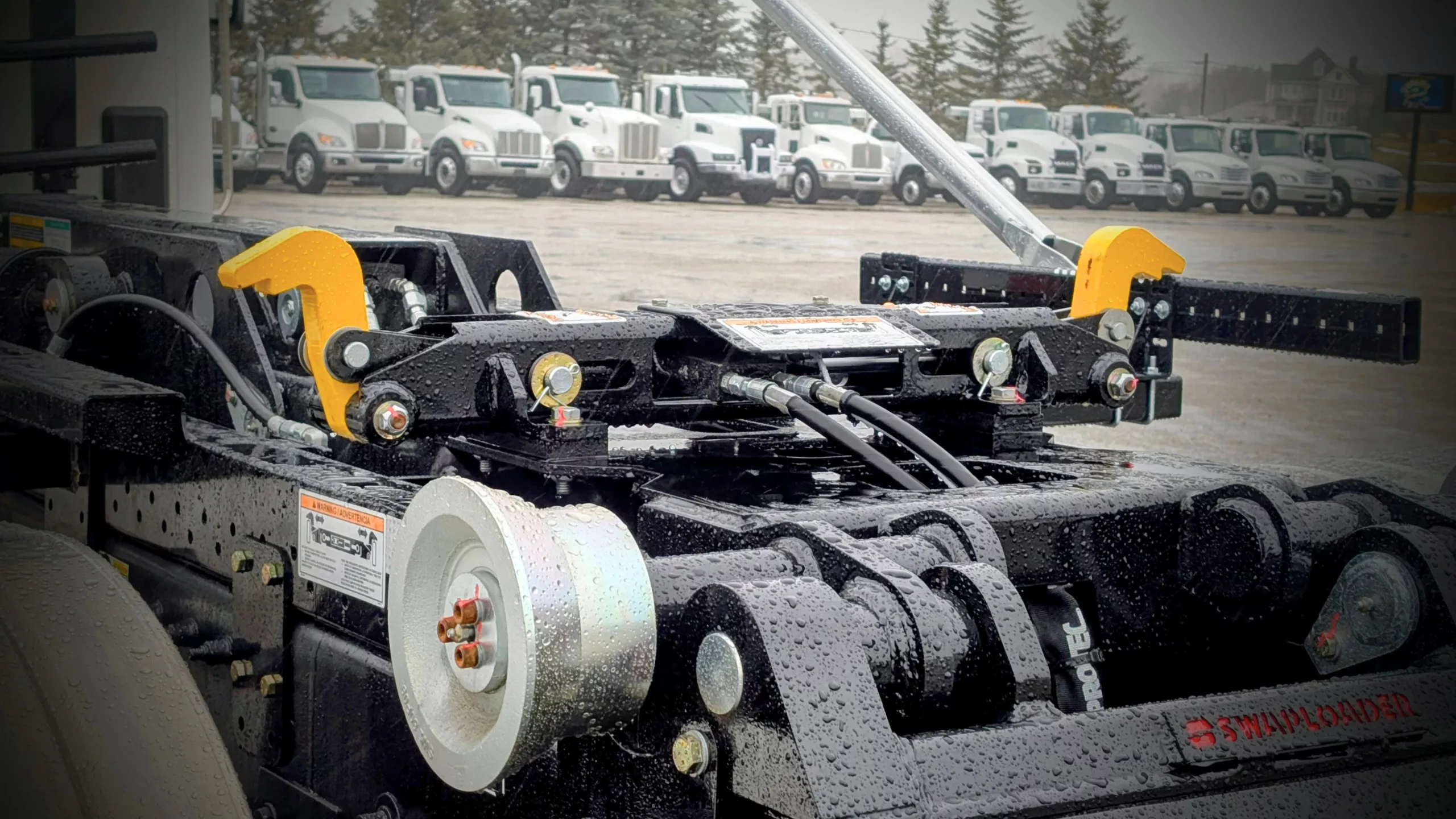 2026 Peterbilt 536 Hooklift - SHOW TRUCK 2026 Peterbilt 536 Hooklift - SHOW TRUCK - image 5 of 6