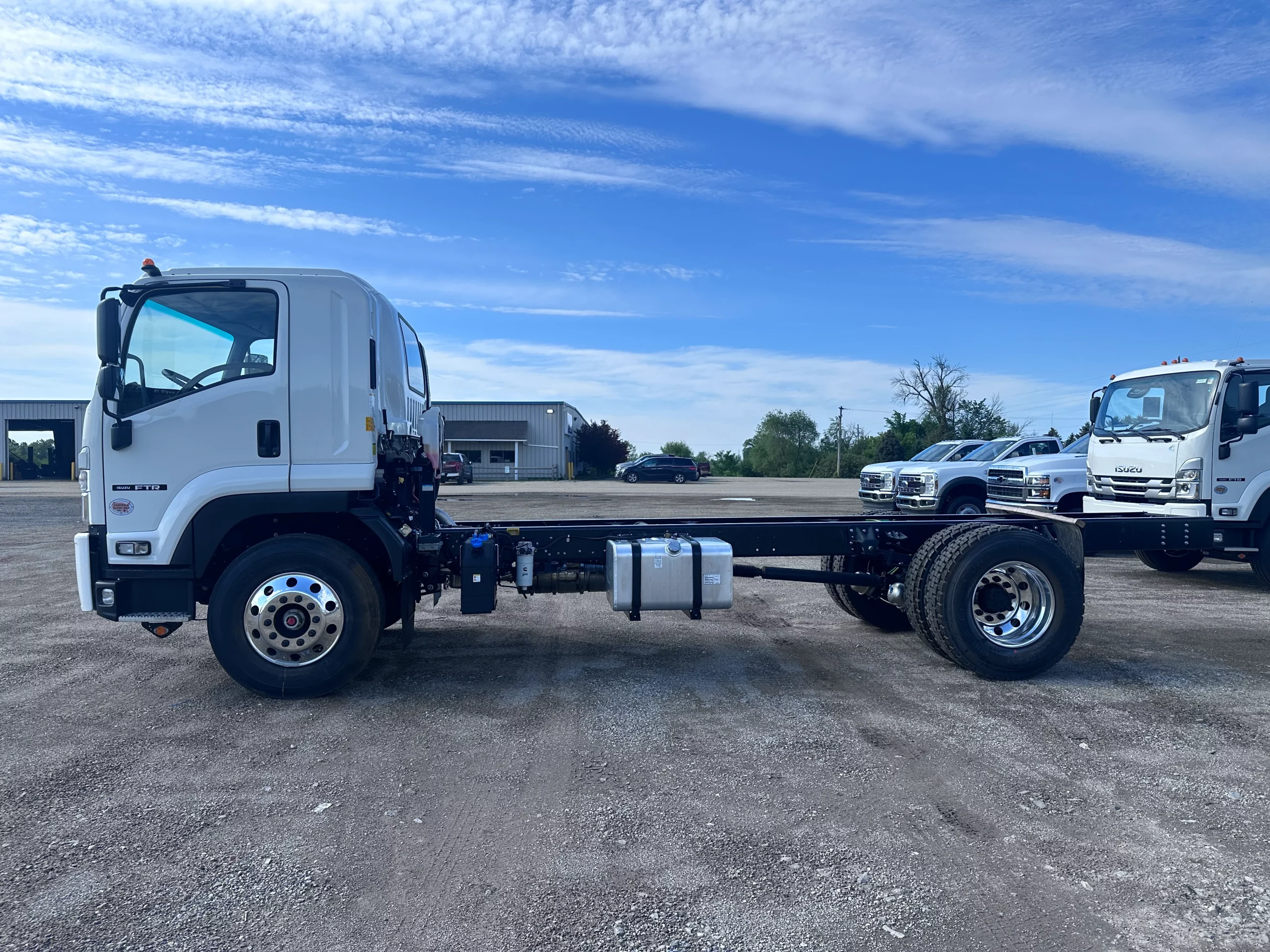 NEW 2025 Isuzu FTR Hooklift Truck - image 5 of 6