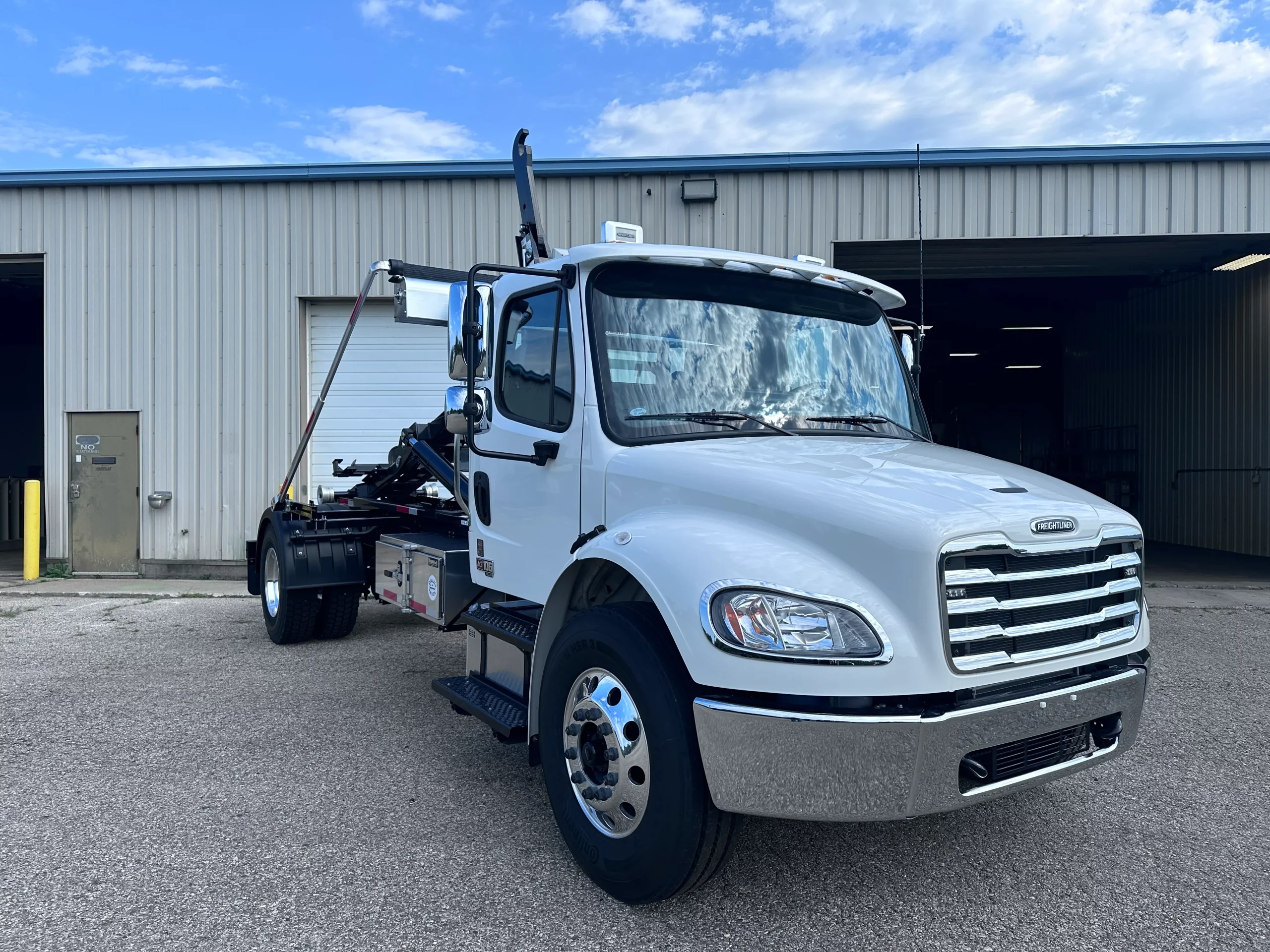 NEW 2025 Freightliner M2 Hooklift Truck - image 1 of 6