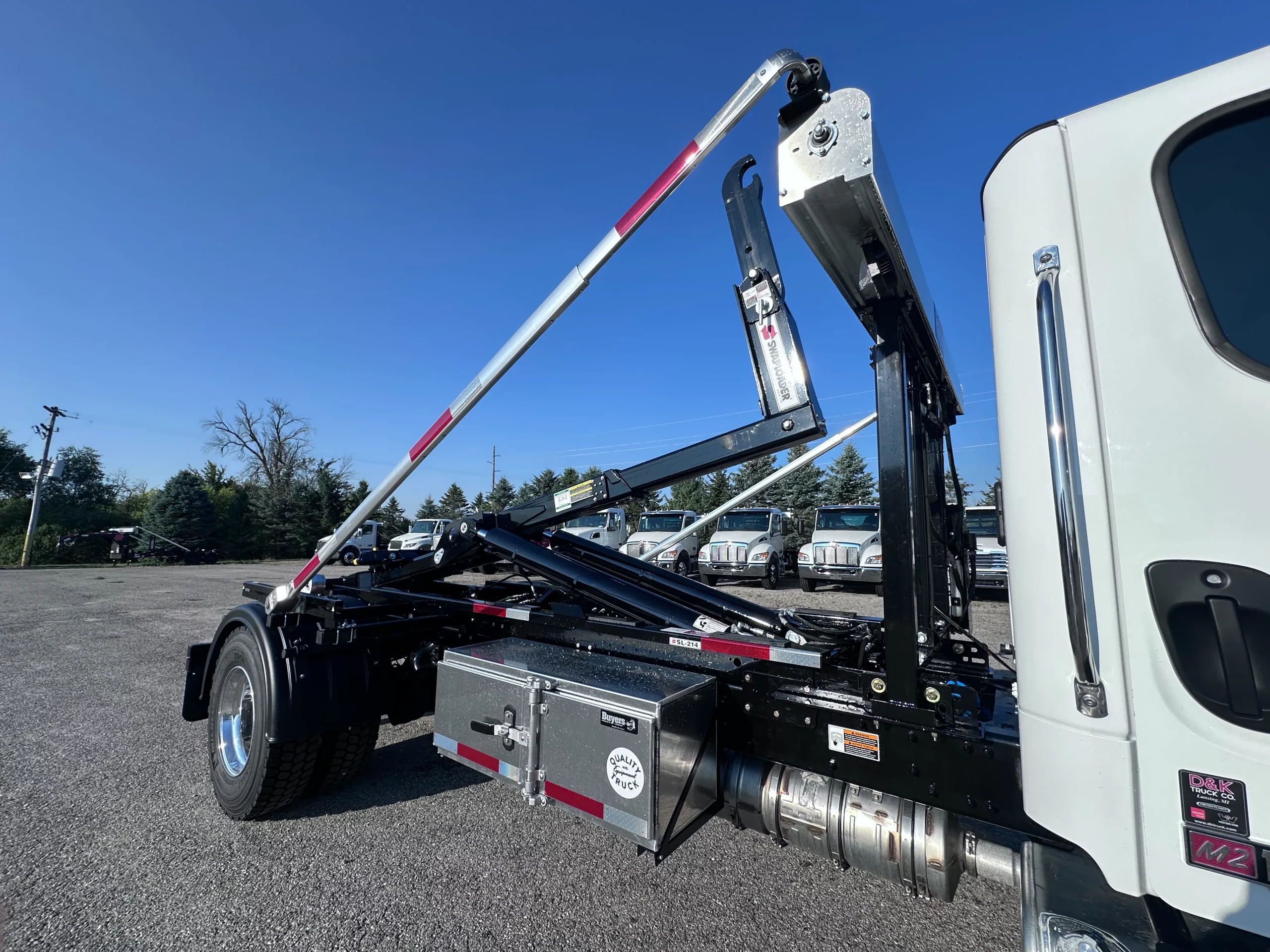 NEW 2025 Freightliner M2 Hooklift Truck NEW 2025 Freightliner M2 Hooklift Truck - image 6 of 6