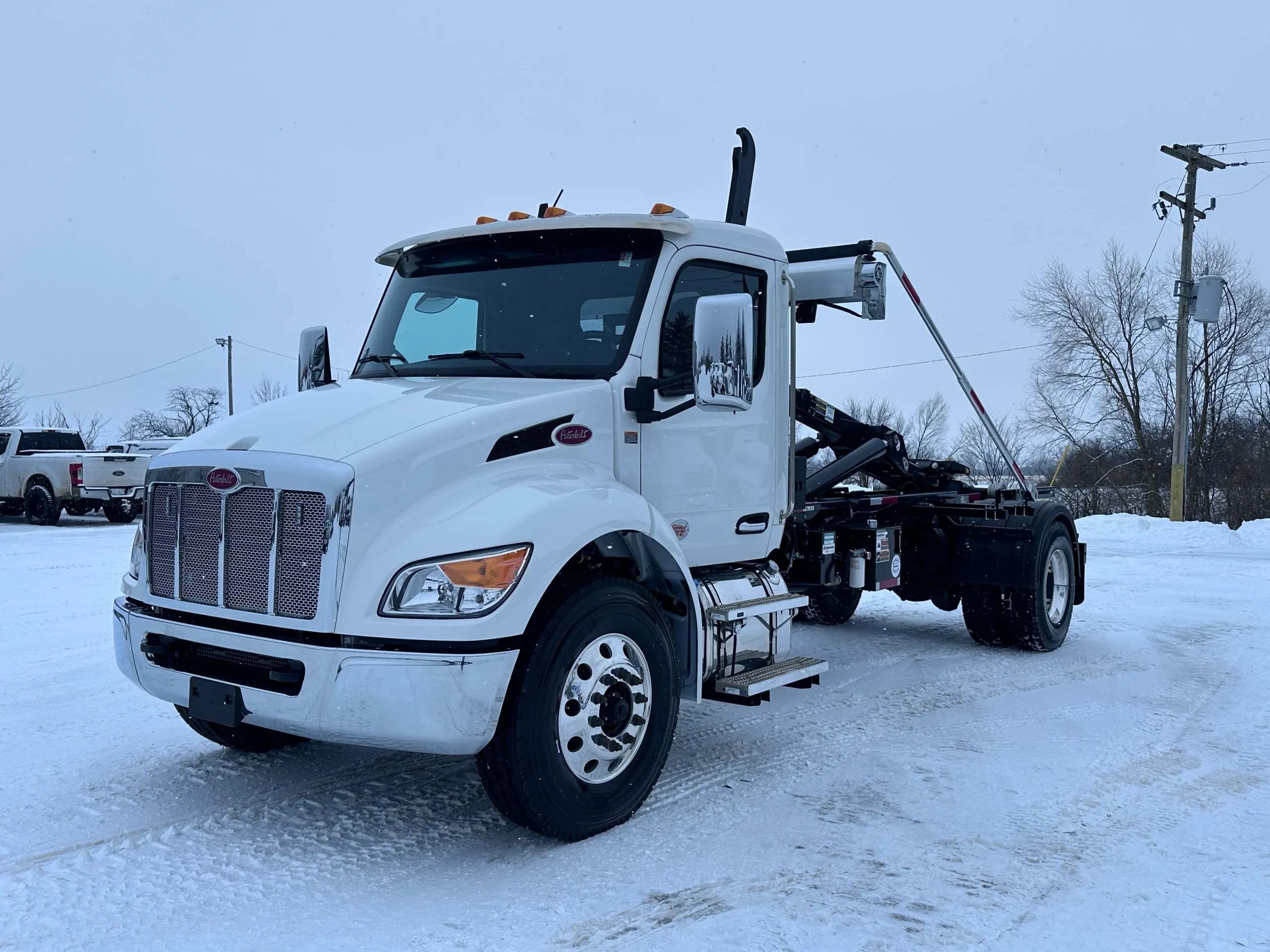 New 2026 Peterbilt 536 Hooklift Truck NEW 2026 Peterbilt 536 Hooklift Truck - image 3 of 6