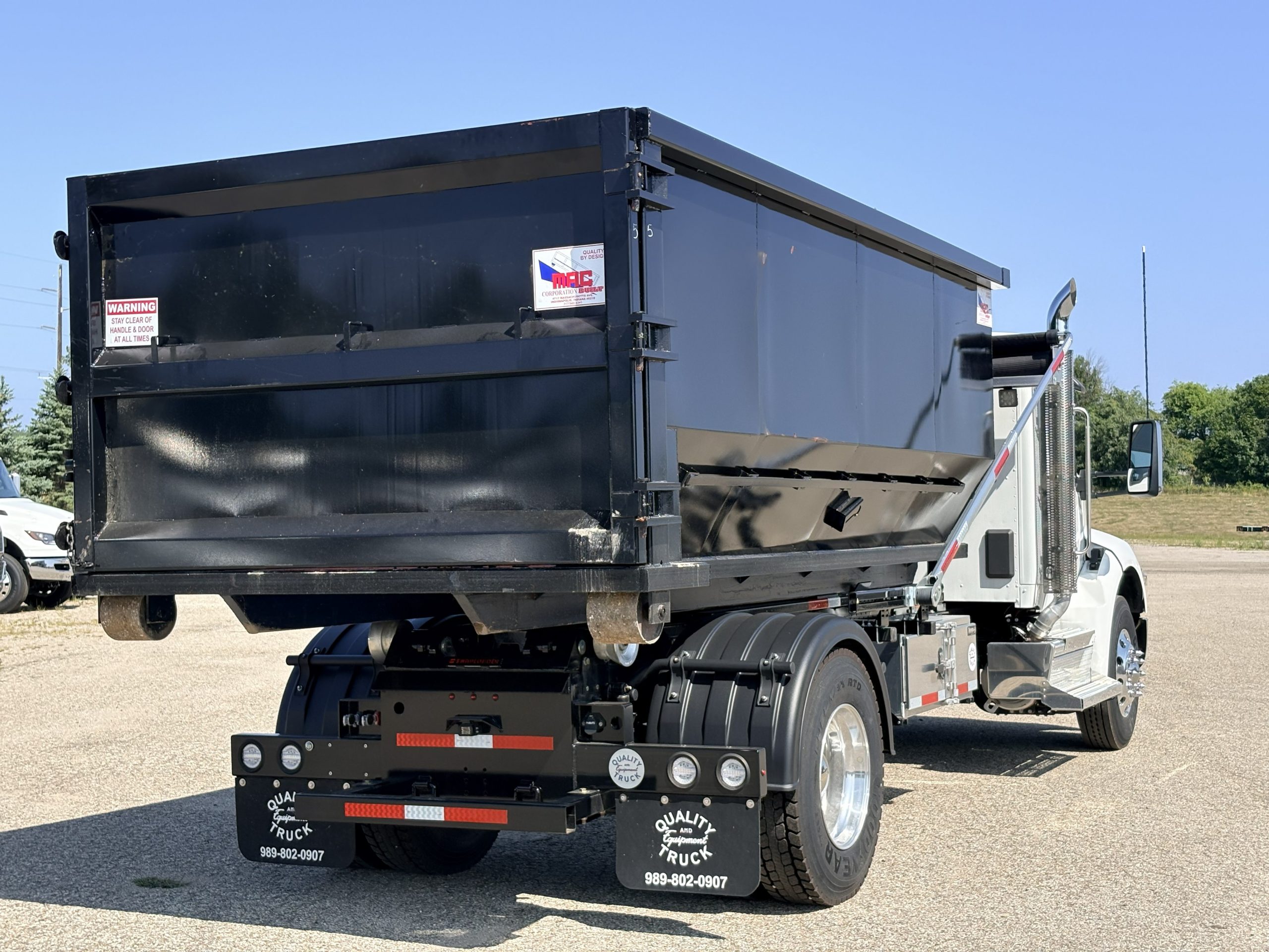 New 2026 Kenworth T280 Hooklift Truck NEW 2026 Kenworth T280 Hooklift Truck - image 4 of 6