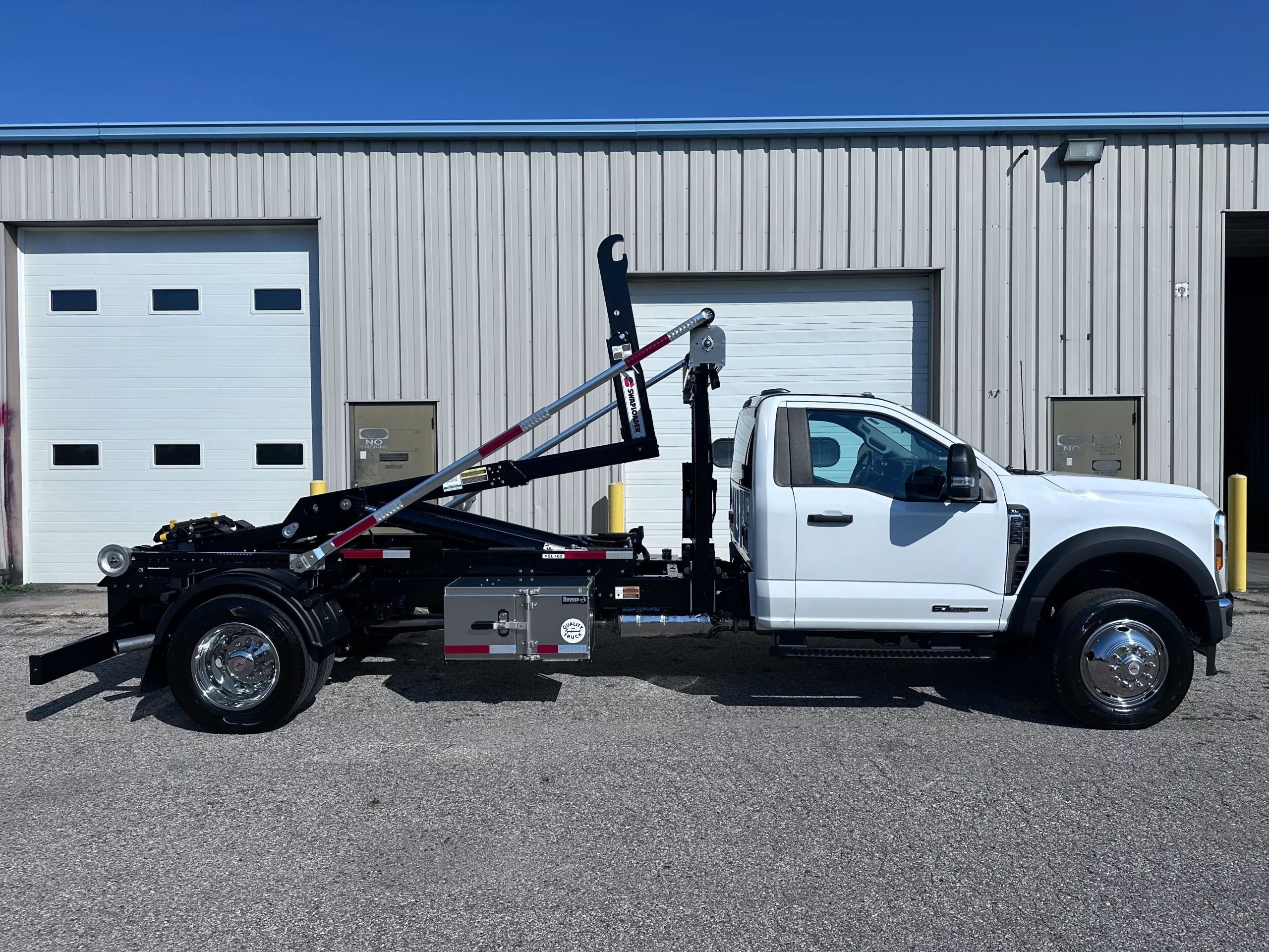 New 2025 Ford F600 XL 4x4 Hooklift Truck - image 4 of 6