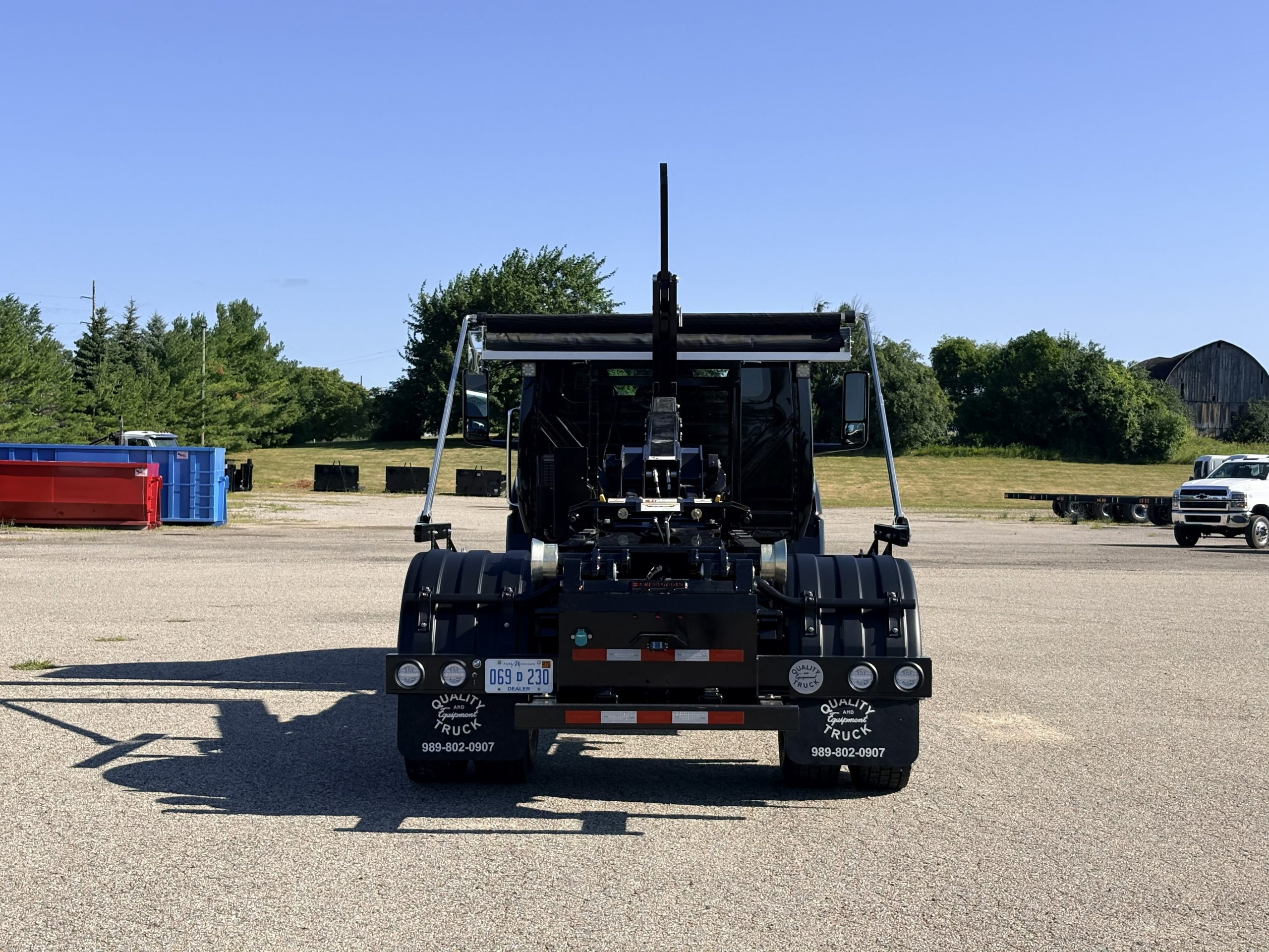 NEW 2026 International MV Hooklift Truck NEW 2026 International MV Hooklift Truck - image 6 of 6
