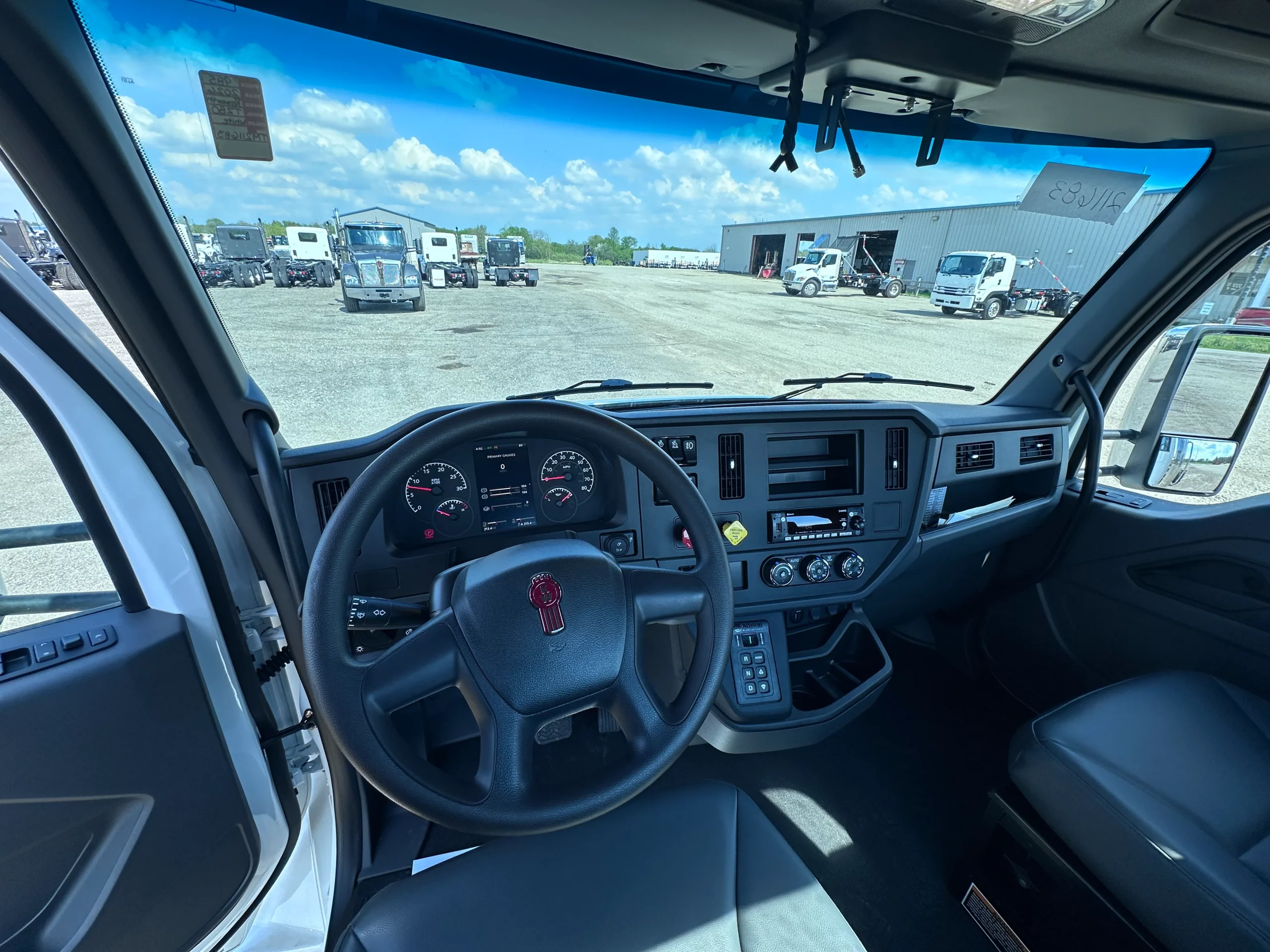 NEW 2026 Kenworth T280 Hooklift Truck NEW 2026 Kenworth T280 Hooklift Truck - image 6 of 6