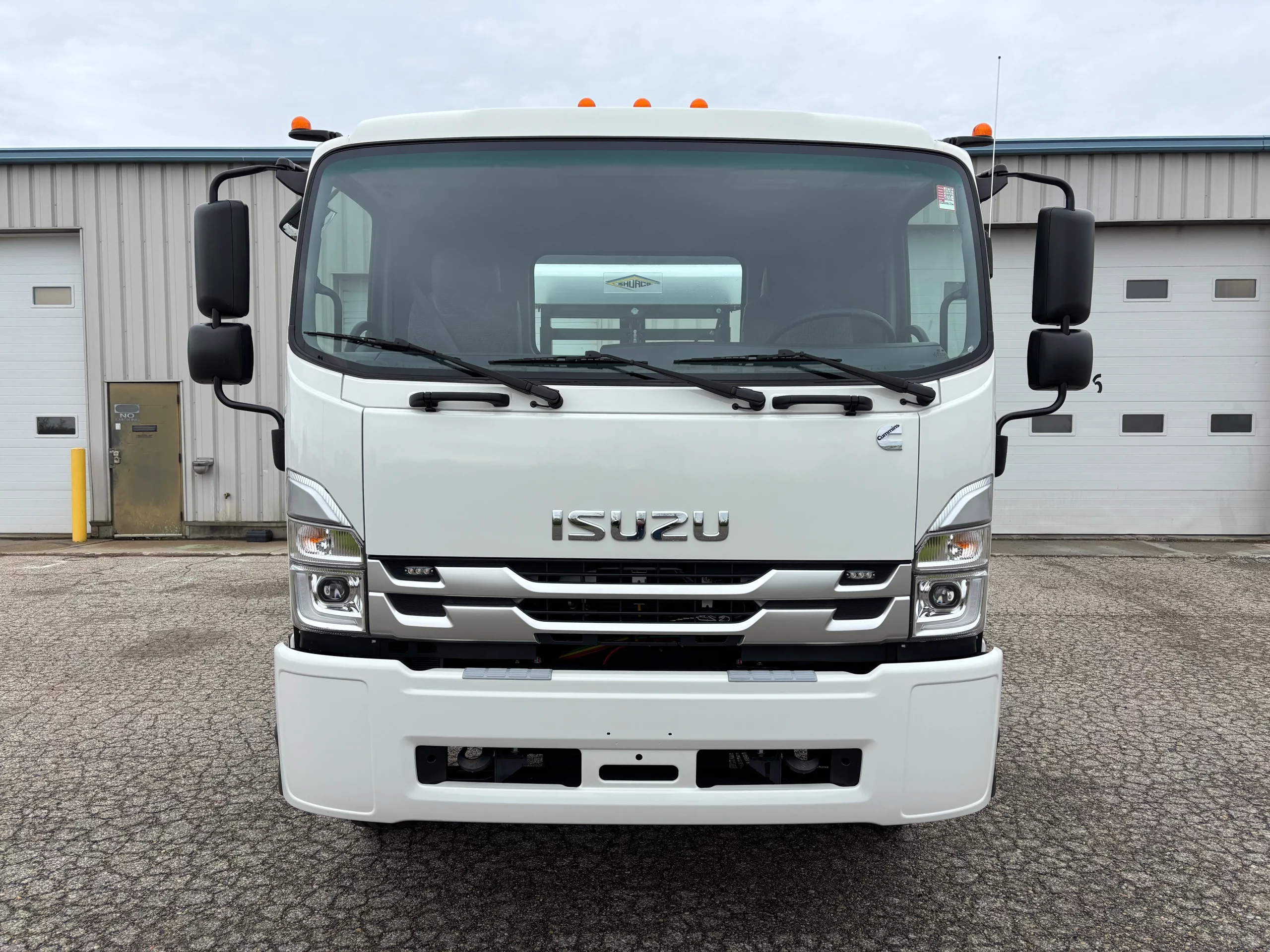 NEW 2025 Isuzu FTR Hooklift Truck NEW 2025 Isuzu FTR Hooklift Truck - image 2 of 6