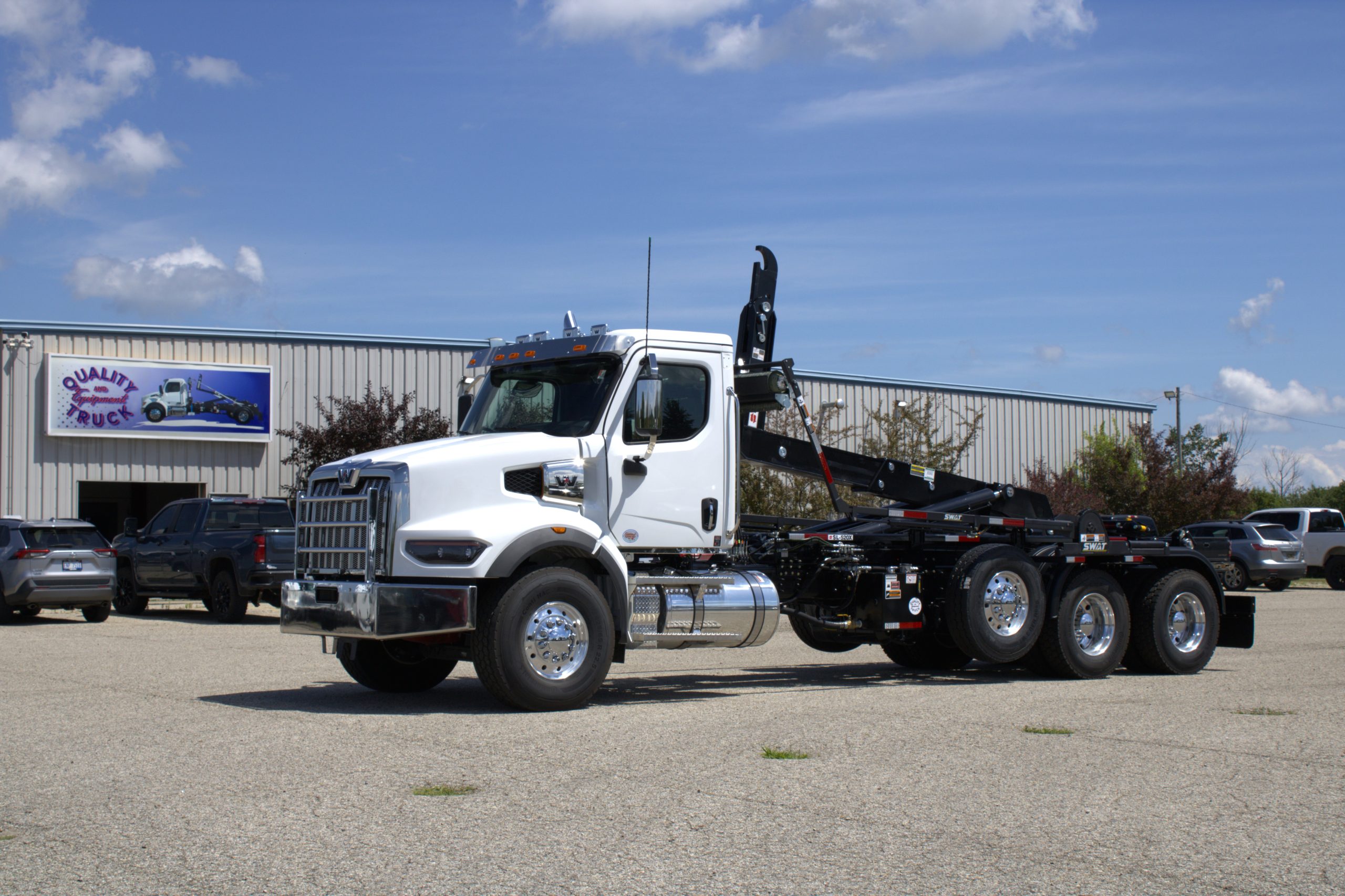 New 2027 Western Star 49X Hooklift Truck NEW 2027 Western Star 49X Hooklift Truck - image 3 of 6