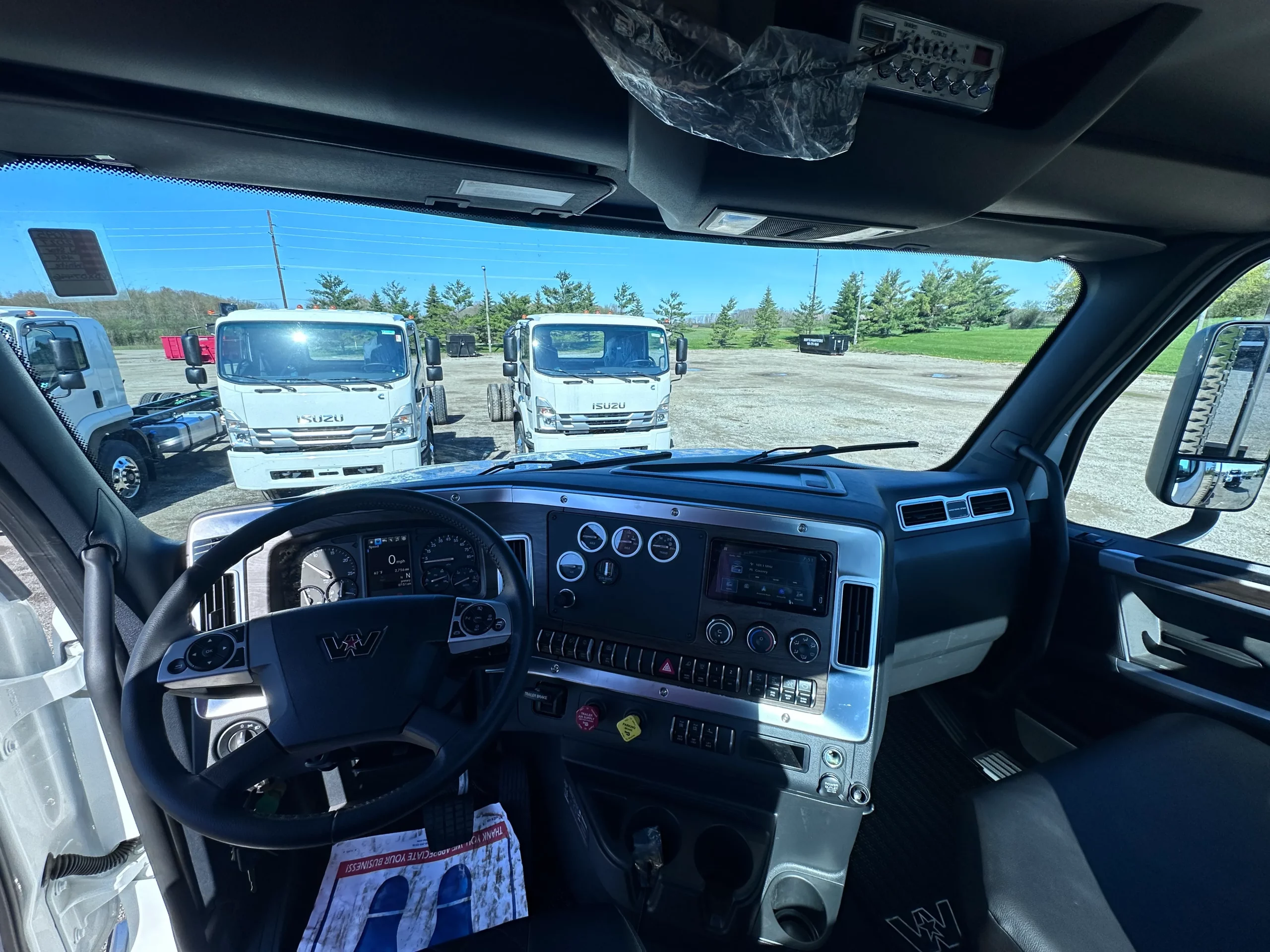 NEW 2027 Western Star 49X Hooklift Truck NEW 2027 Western Star 49X Hooklift Truck - image 6 of 6