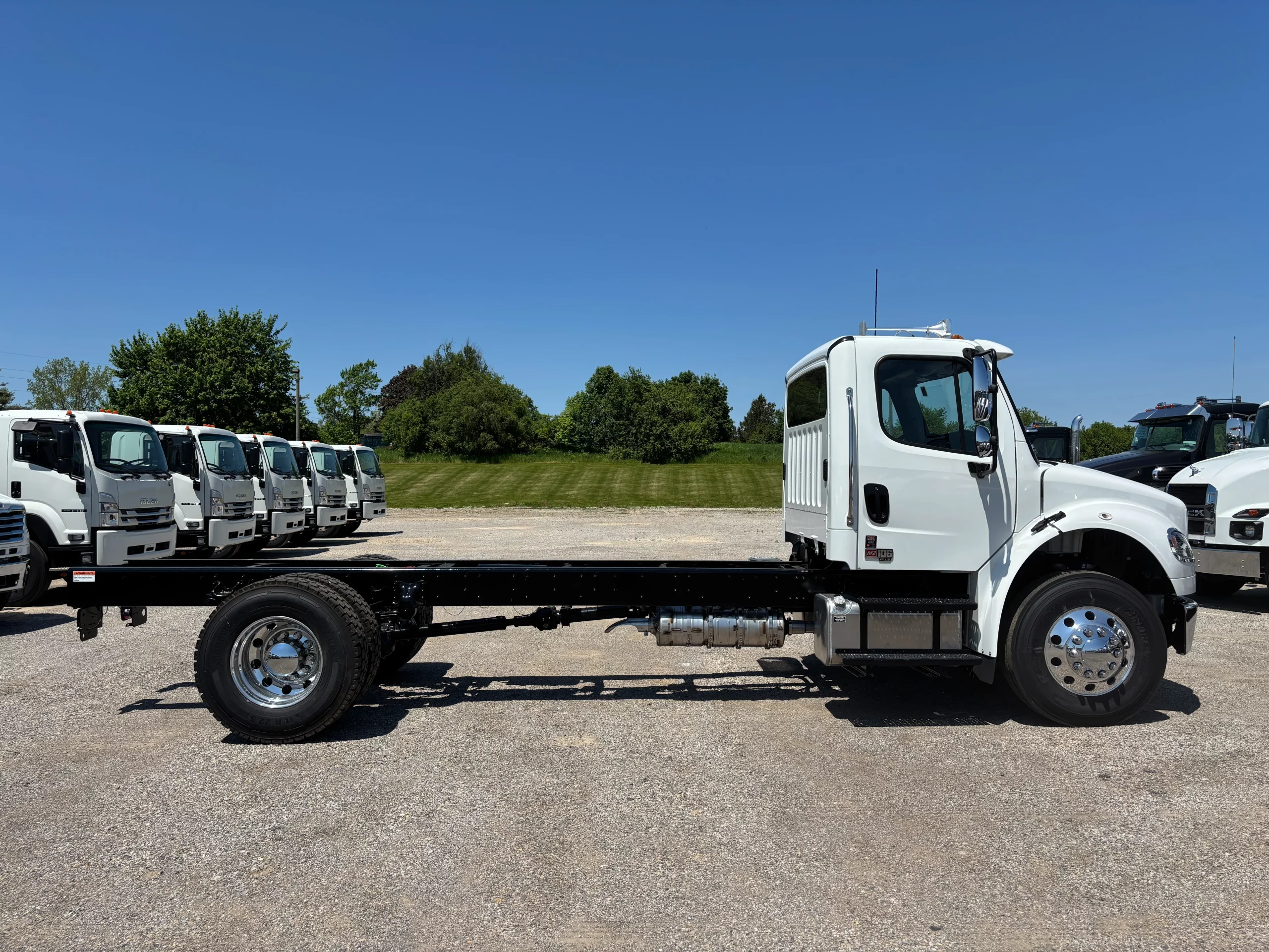 NEW 2027 Freightliner M2 Hooklift Truck NEW 2027 Freightliner M2 Hooklift Truck - image 4 of 6