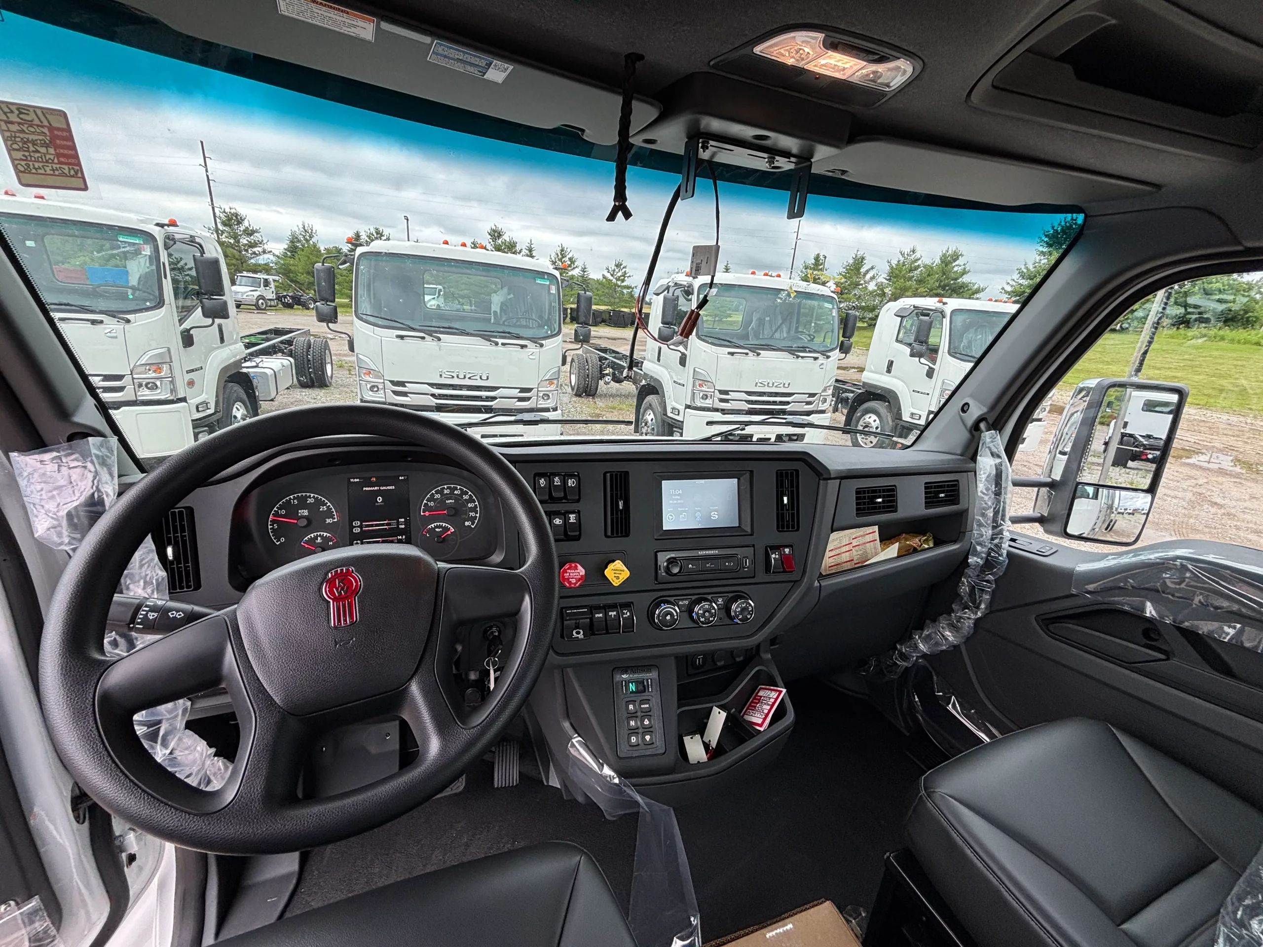 NEW 2027 Kenworth T280 Hooklift Truck NEW 2027 Kenworth T280 Hooklift Truck - image 6 of 6