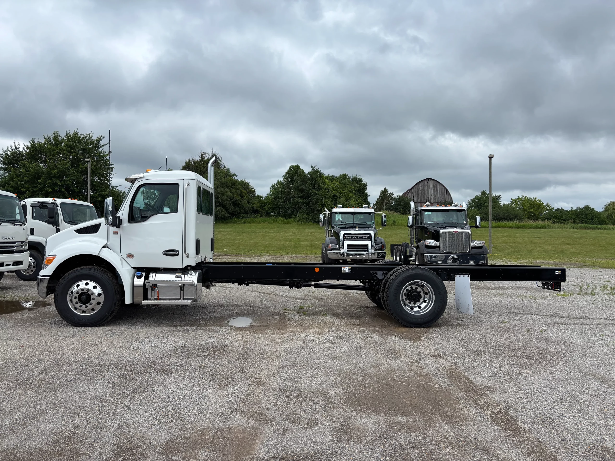 NEW 2027 Kenworth T280 Hooklift Truck NEW 2027 Kenworth T280 Hooklift Truck - image 5 of 6