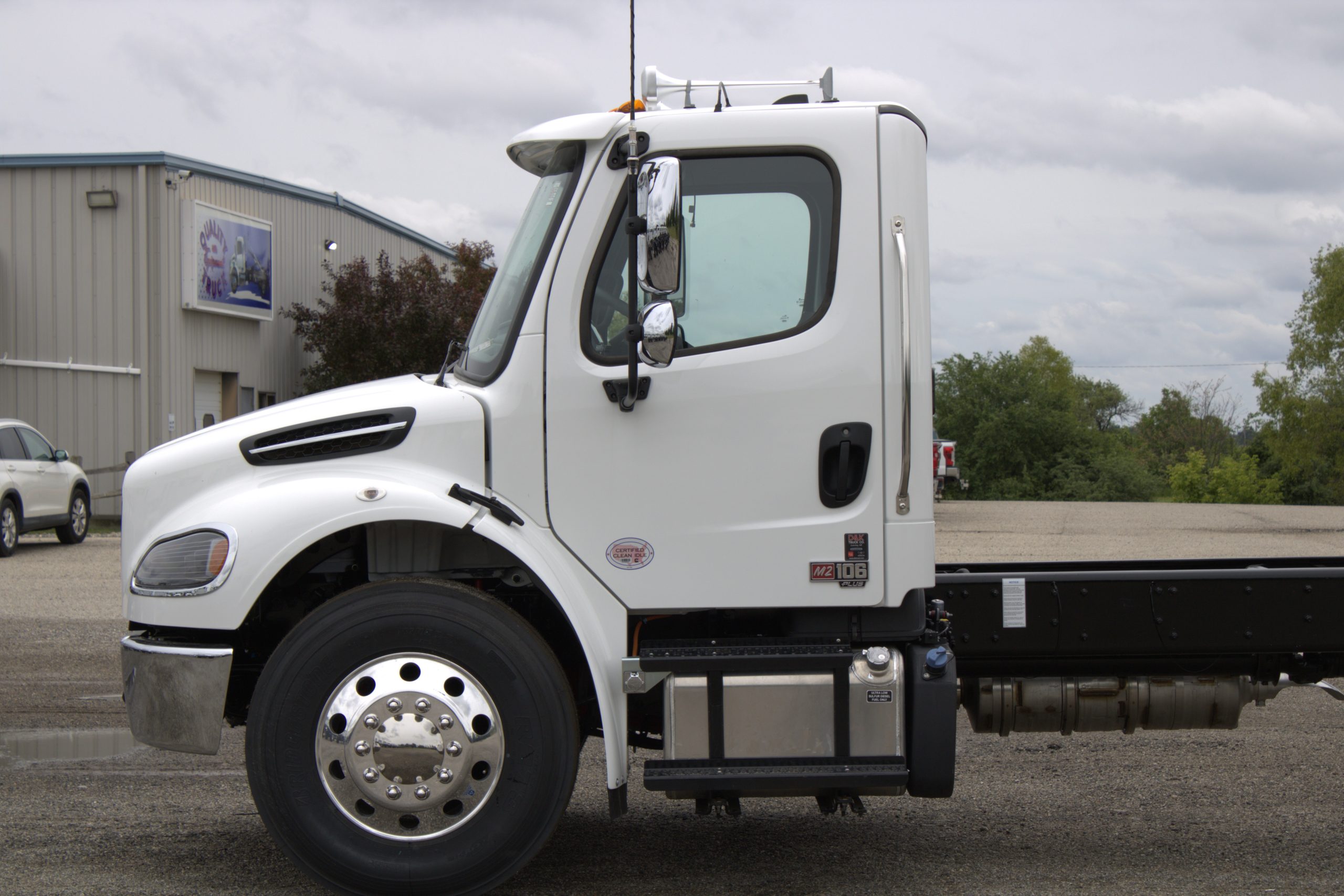 NEW 2027 Freightliner M2 Hooklift Truck NEW 2027 Freightliner M2 Hooklift Truck - image 4 of 6