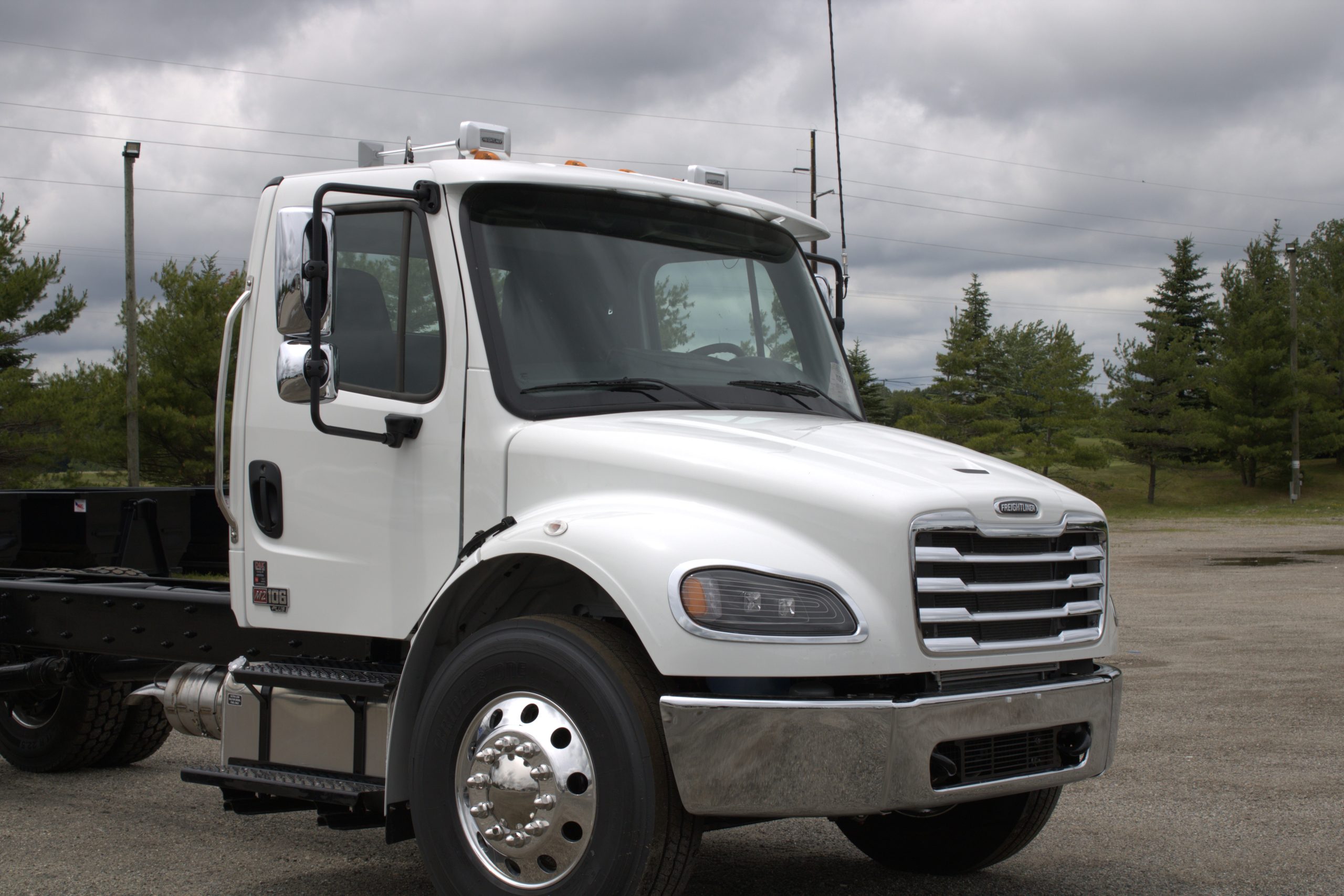 NEW 2027 Freightliner M2 Hooklift Truck NEW 2027 Freightliner M2 Hooklift Truck - image 3 of 6