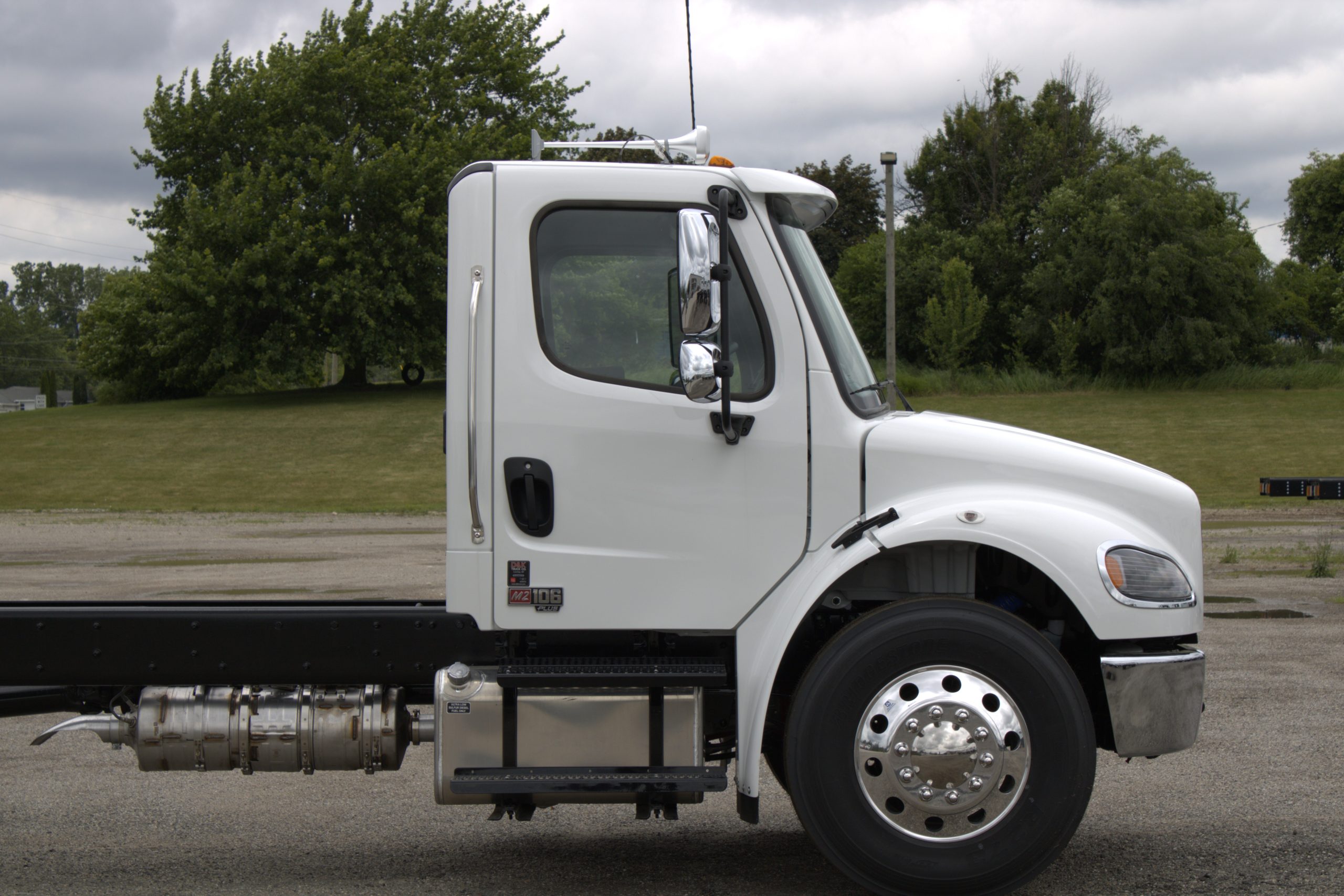 NEW 2027 Freightliner M2 Hooklift Truck NEW 2027 Freightliner M2 Hooklift Truck - image 5 of 6