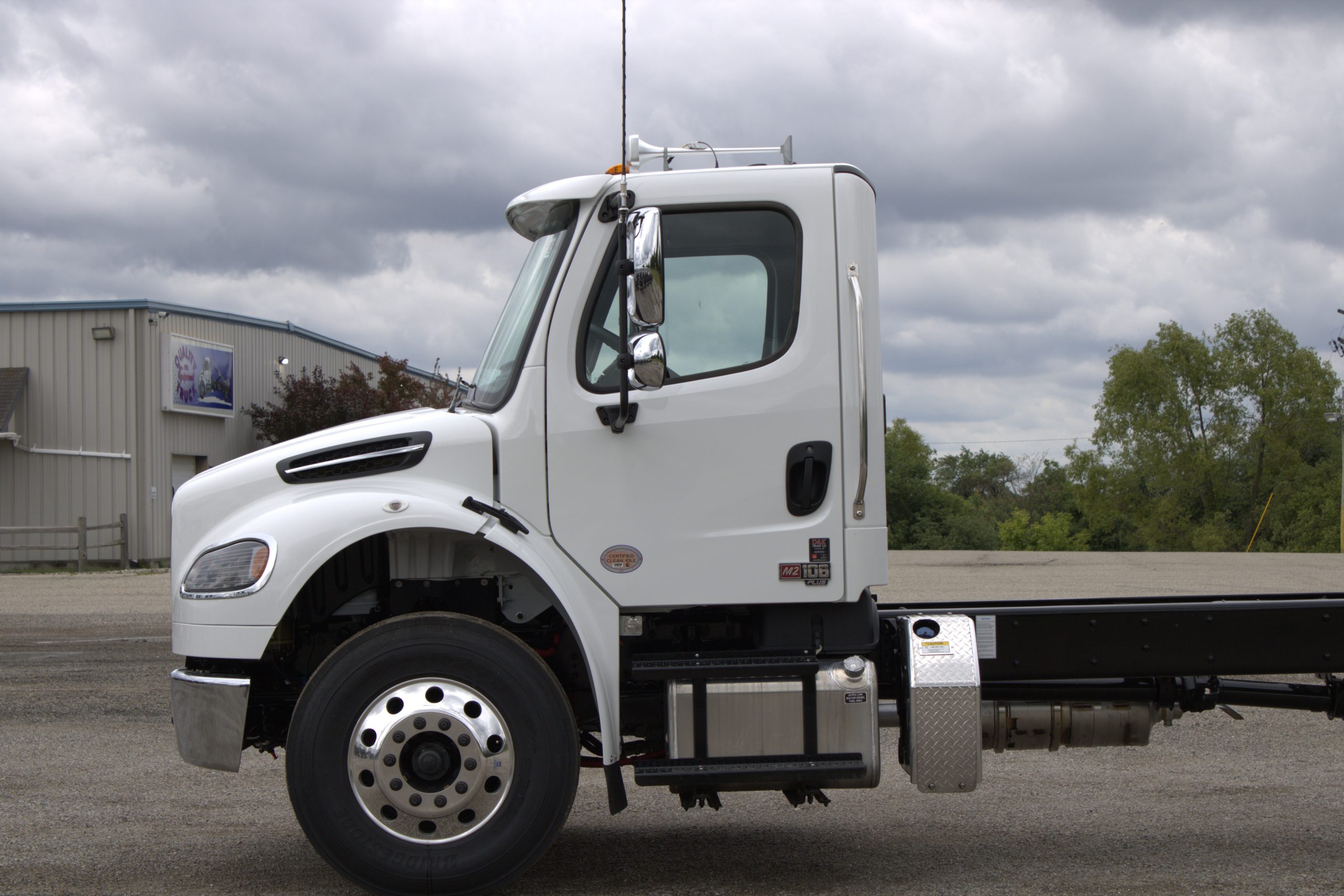 NEW 2027 Freightliner M2 Hooklift Truck NEW 2027 Freightliner M2 Hooklift Truck - image 4 of 6