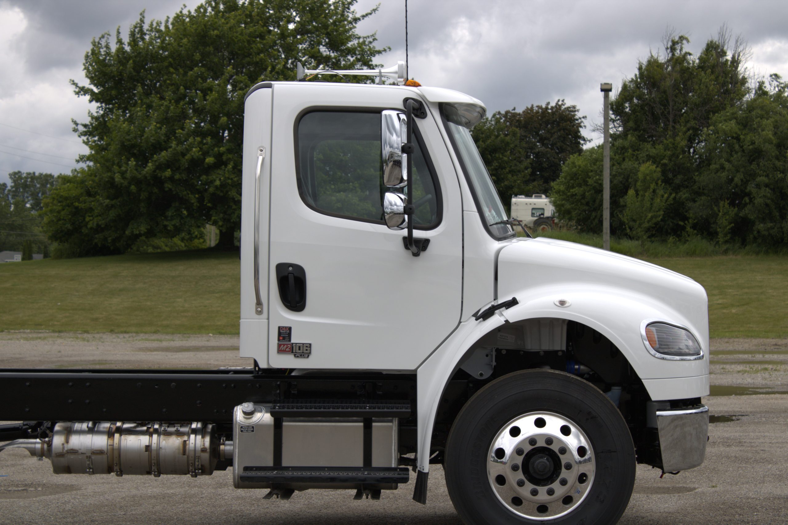 NEW 2027 Freightliner M2 Hooklift Truck NEW 2027 Freightliner M2 Hooklift Truck - image 5 of 6