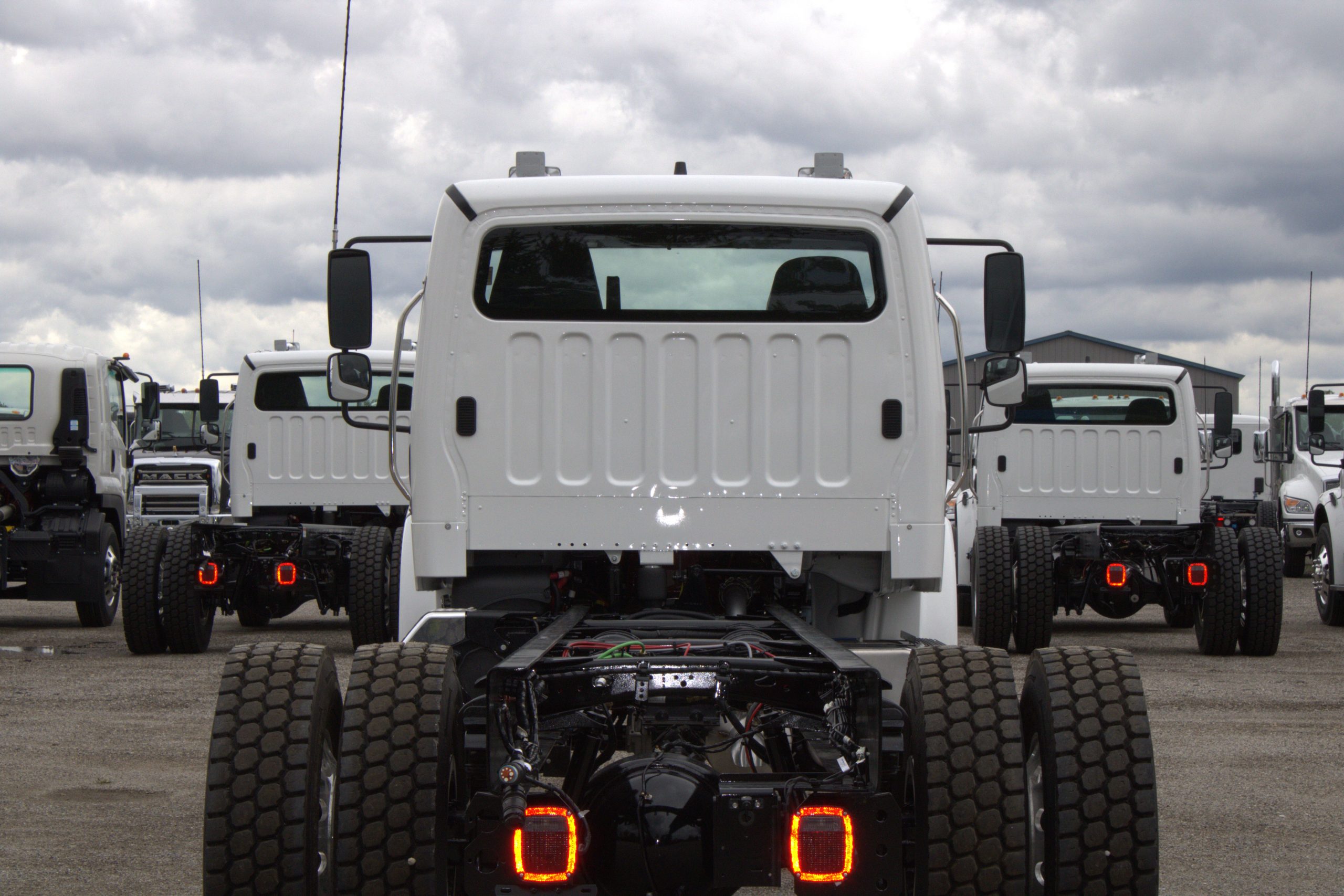 NEW 2027 Freightliner M2 Hooklift Truck NEW 2027 Freightliner M2 Hooklift Truck - image 6 of 6