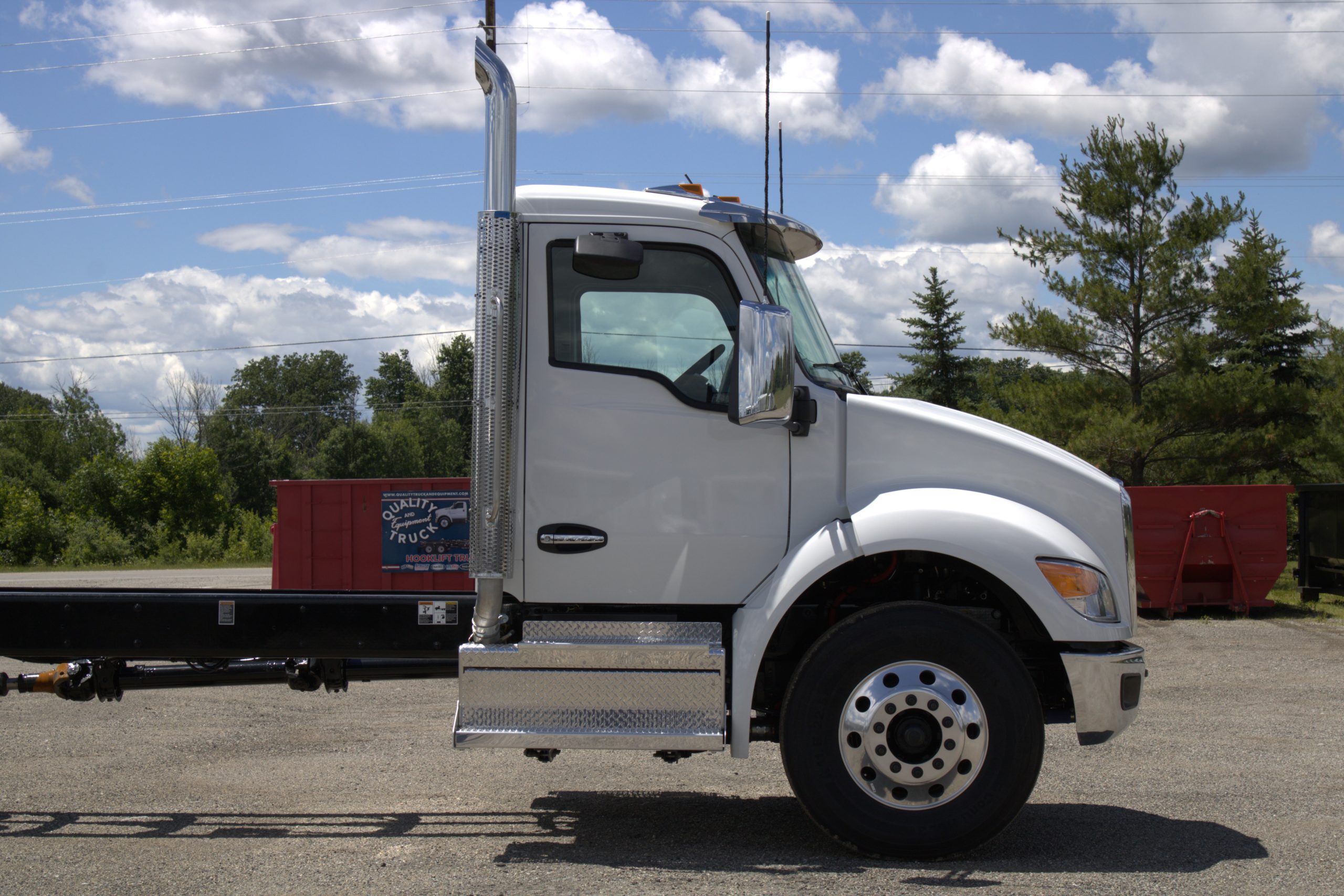 NEW 2027 Kenworth T280 Hooklift Truck NEW 2027 Kenworth T280 Hooklift Truck - image 5 of 6