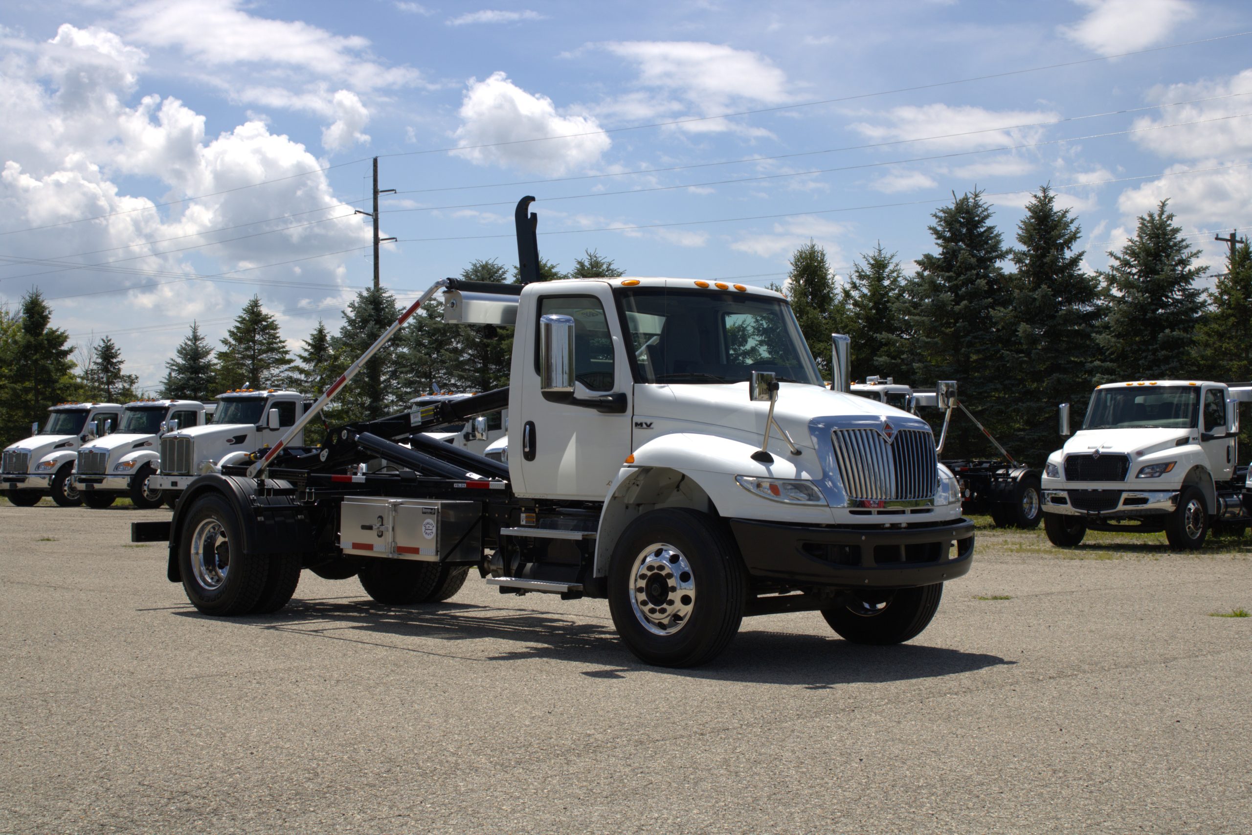 USED 2019 International MV Hooklift Truck USED 2019 International MV Hooklift Truck - image 1 of 6
