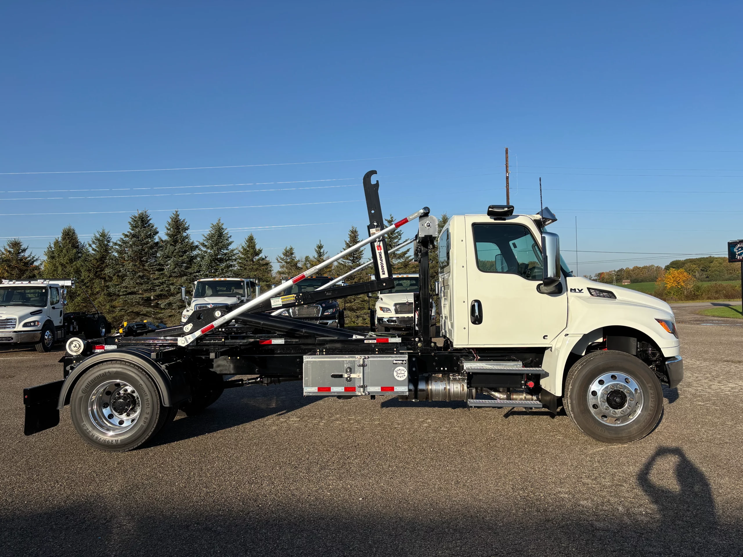 New 2027 International Mv Hooklift Truck NEW 2027 International MV Hooklift Truck - image 4 of 6