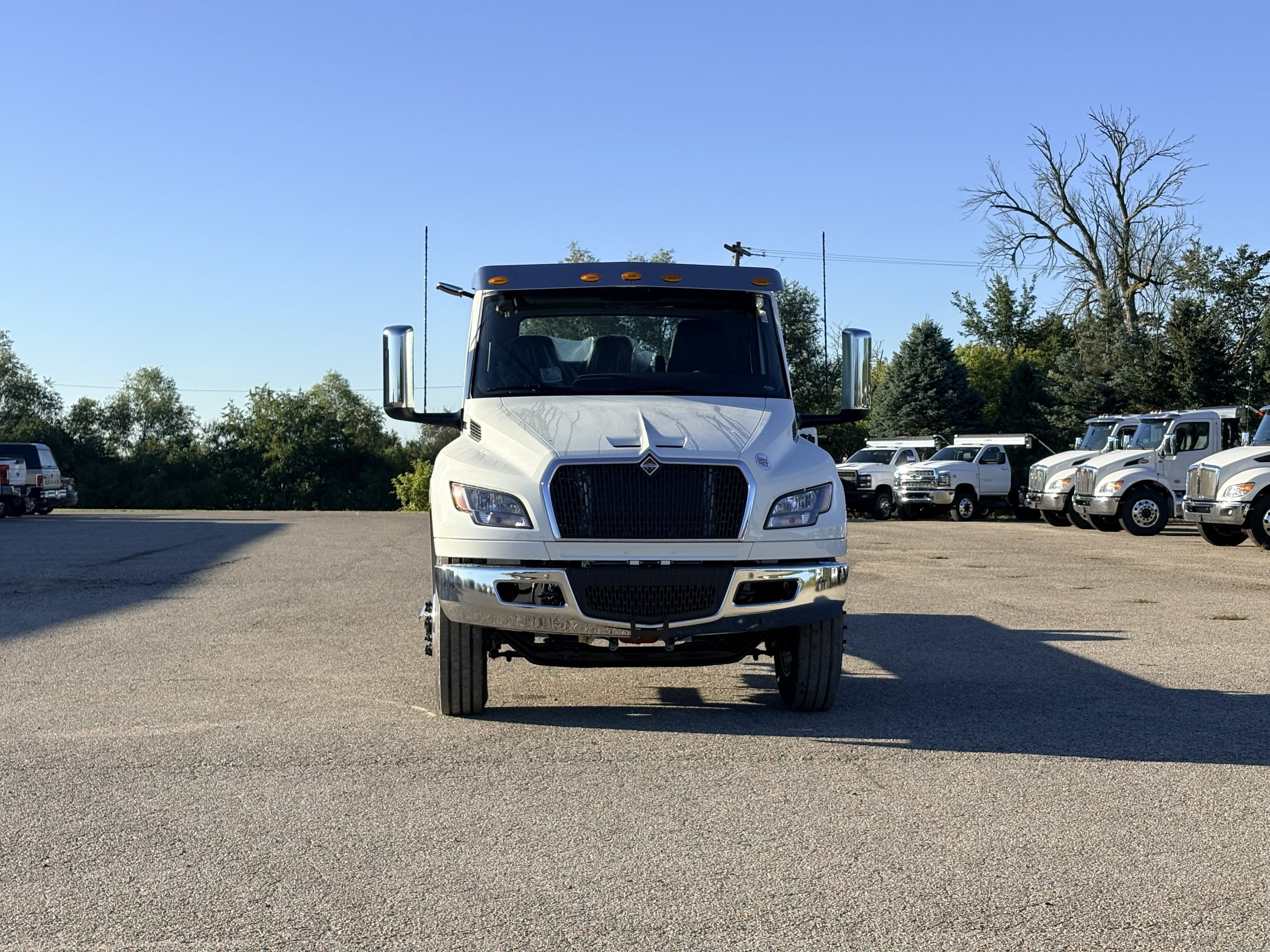 New 2027 International Mv Hooklift Truck NEW 2027 International MV Hooklift Truck - image 2 of 6