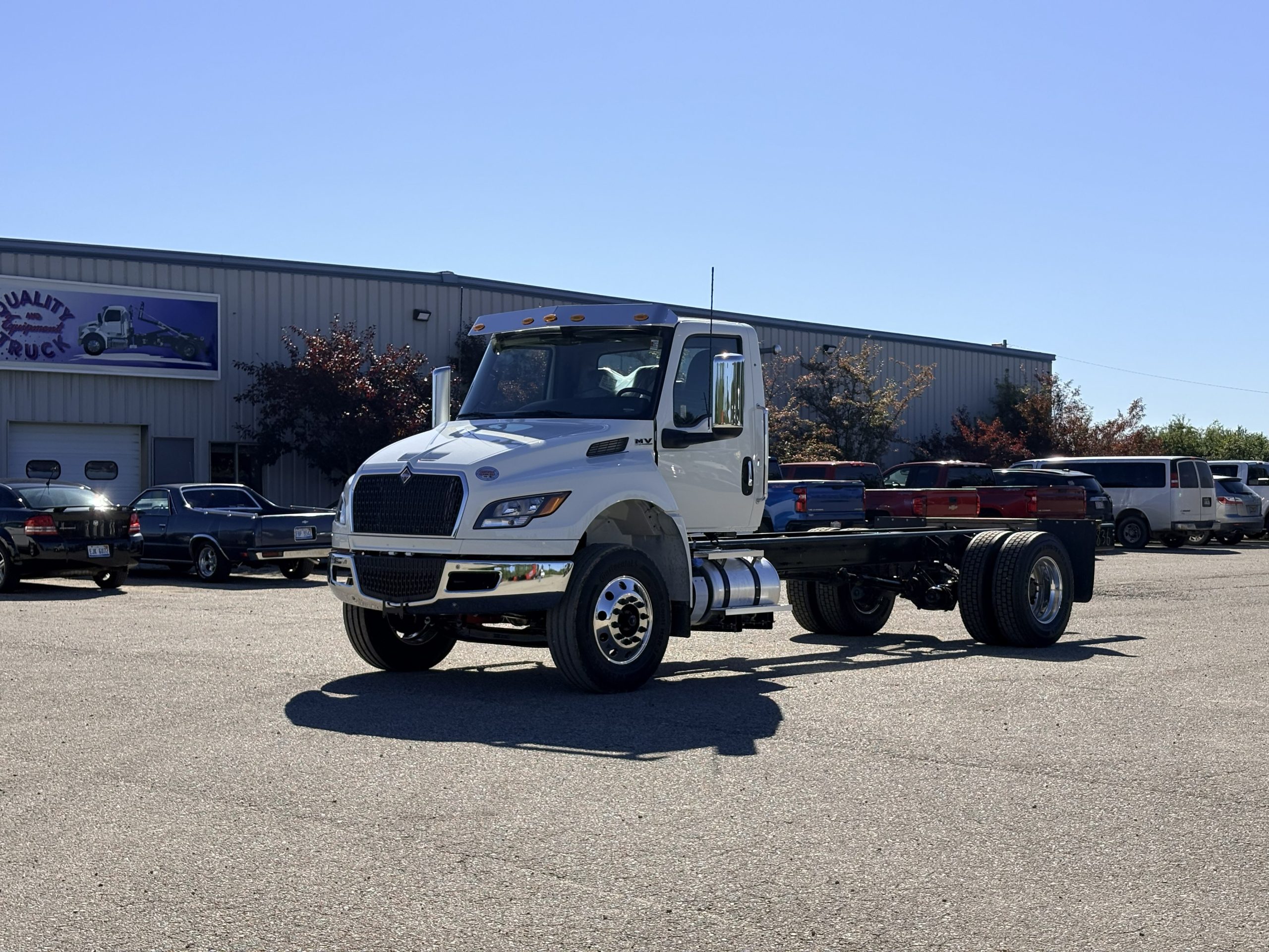 New 2027 International Mv Hooklift Truck NEW 2027 International MV Hooklift Truck - image 3 of 6